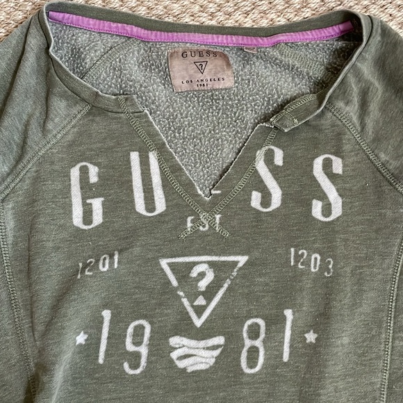 Guess Sweatshirt - Picture 2 of 3